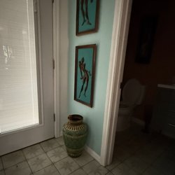 The Antique Experience - Floor vase we are using as umbrella holder