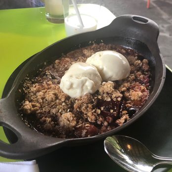 Chefs Garden - Vanilla and granola - New American Near Me - Hamburg, New Jersey