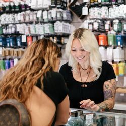 Ponderosa Dispensary - One of Ponderosa's friendly and knowledgeable budtenders assists a customer.
