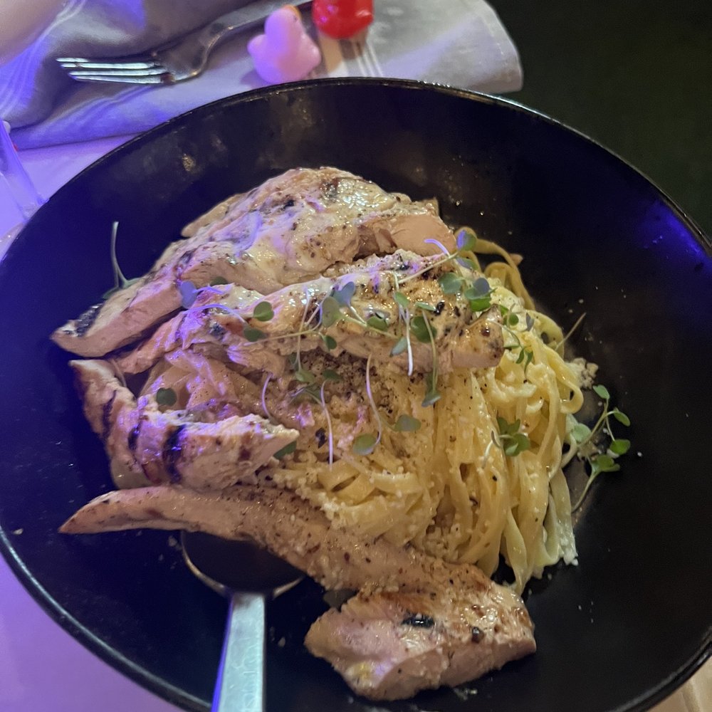 The 239 Naples - Chicken pasta - American Near Me - Naples, Florida The 239 Naples - Chicken pasta - American Near Me - Naples, Florida