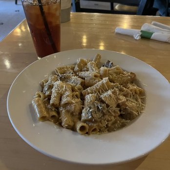 Perfect Pear Bistro - Marsala pasta - New American Near Me - Tempe, Arizona Perfect Pear Bistro - Marsala pasta - New American Near Me - Tempe, Arizona