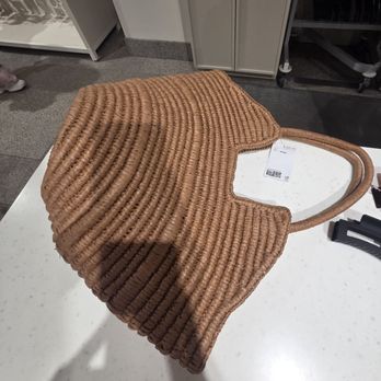 H&M - Women's Clothing Near Me - Dania Beach, Florida