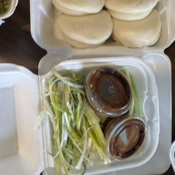 Oriental Pearl Restaurant - Sliced onions and sliced cucumbers, and duck sauce to go with the Peking duck - Seafood Near Me - Chamblee, Georgia Oriental Pearl Restaurant - Sliced onions and sliced cucumbers, and duck sauce to go with the Peking duck - Seafood Near Me - Chamblee, Georgia