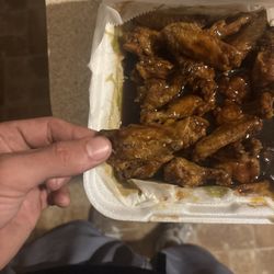 Leo's Chicken Wings - Wing