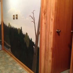 Timber Ridge Inn Jacuzzi Suites - Wall at loft.