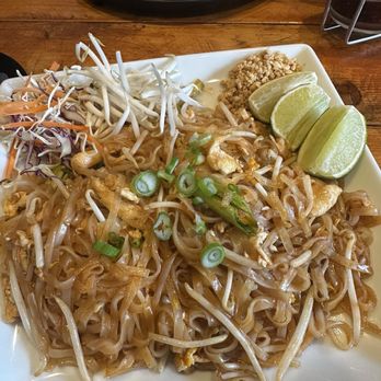 Thai 7 Bistro - Chicken Pad Thai - Thai Near Me - Brea, California Thai 7 Bistro - Chicken Pad Thai - Thai Near Me - Brea, California
