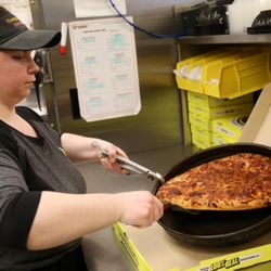 Hungry Howie's Pizza - Pizza made fresh to order