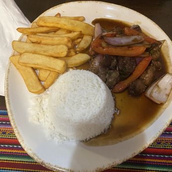Sur Latin Peruvian Cuisine - Lomo salteado - Latin American Near Me - Houston, Texas