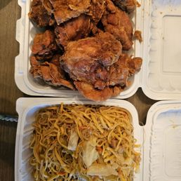 A plate of just Garlic Fried Chicken... and plate of Pancit. Perfect lunch for our fam of 4. A plate of just Garlic Fried Chicken... and plate of Pancit. Perfect lunch for our fam of 4.