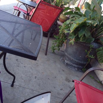 Coco D’s - Not much of a patio area. But it'll do. #dogFriendly - Barbeque Near Me - Reseda, California