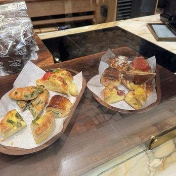 Starbucks Reserve Roastery - Cafeteria Near Me - Milan, Michigan Starbucks Reserve Roastery - Cafeteria Near Me - Milan, Michigan