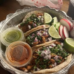 Tony Burritos - Al pastor tacos