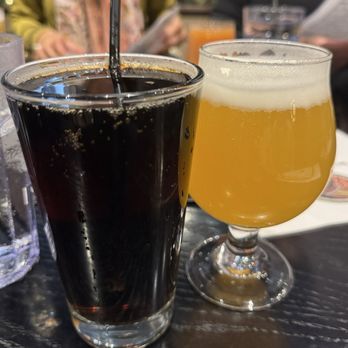 Half Day Brewing - Root Beer & Cloud Cover - Pubs Near Me - Lincolnshire, Illinois