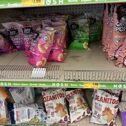 Grocery Outlet - Great plant protein chips....curls!