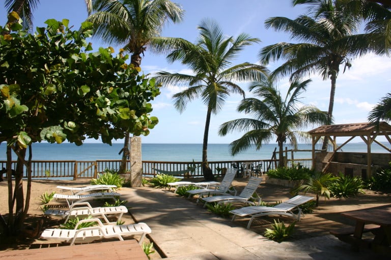 PELICAN POINT BEACHFRONT APARTMENTS Updated October 2024 Gall Rd