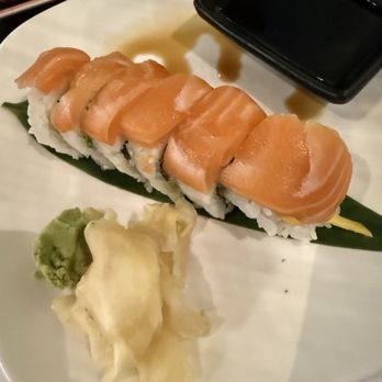 8 Asian Restaurant - The $8 sushi special, salmon/mango, very good! - Asian Fusion Near Me - Auburn, Washington 8 Asian Restaurant - The $8 sushi special, salmon/mango, very good! - Asian Fusion Near Me - Auburn, Washington