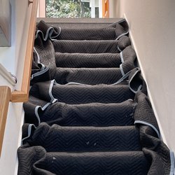 High Noble Safes - Moving safe down 20 stairs.