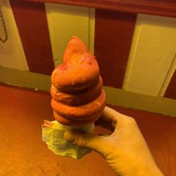 Dari Fair - Cherry dipped cone