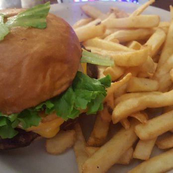The Horseshoe - Classic burger - Breakfast & Brunch Near Me - Benson, Arizona The Horseshoe - Classic burger - Breakfast & Brunch Near Me - Benson, Arizona