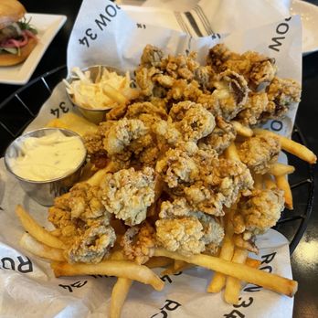 Row 34 - Seafood Near Me - Burlington, Massachusetts