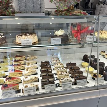Eclairons - Pastries - Desserts Near Me - Arlington, Virginia