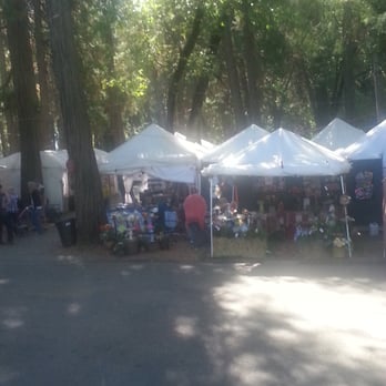 Apple Hill Growers Association - Fruits & Veggies Near Me - Camino, California