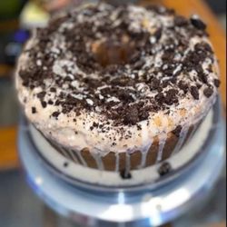 She Bakes Cakes - Cookie and Cream cake