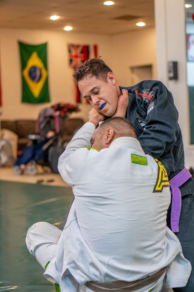 Central Oahu Brazilian Jiu-Jitsu Logo