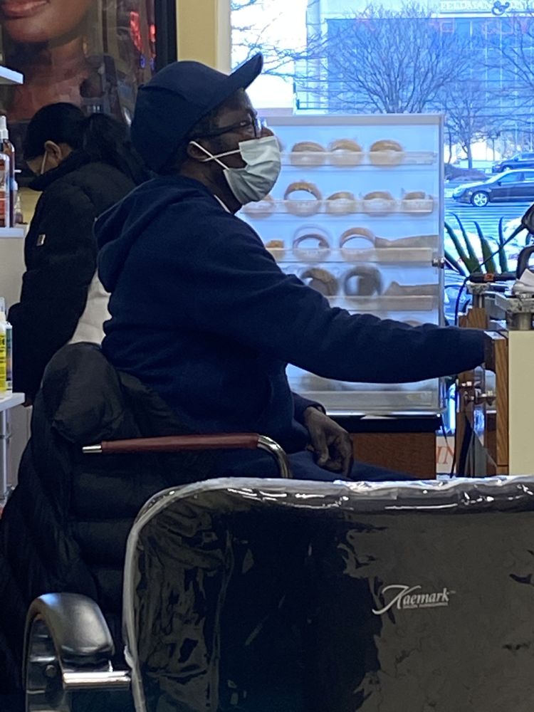 RONKY CREATIVE HAIR SALON & BEAUTY SUPPLIES Updated September 2024