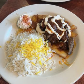 Pom & Olive - Mediterranean Near Me - Costa Mesa, California