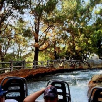 Grizzly River Run - Floating - Amusement Parks Near Me - Anaheim, California Grizzly River Run - Floating - Amusement Parks Near Me - Anaheim, California