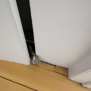 Bcr construction - Broken cabinet door - General Contractors Near Me Bcr construction - Broken cabinet door - General Contractors Near Me