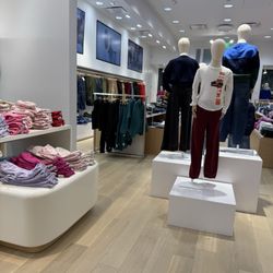 Baby Gap - Inside