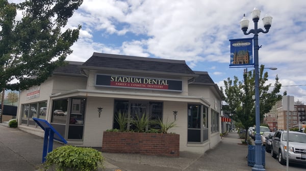 Stadium Dental Health Center