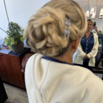 Salon Luna - Blow Dry/Out Services Near Me - Bellmore, New York Salon Luna - Blow Dry/Out Services Near Me - Bellmore, New York