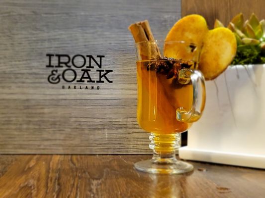 Iron & Oak Restaurant and Bar by null