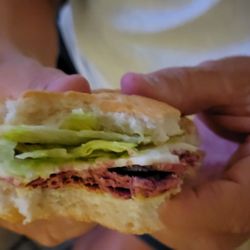 Kinder's Meats Deli BBQ - Very disappointed. Subway makes a better sandwich. Where can we finnaly find a good pastrami sandwich in the Bay Area?