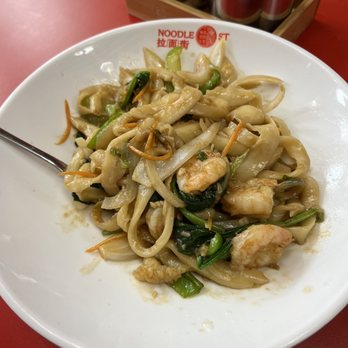 Noodle St - Stir fry knife cut noodles with shrimp- noodles are chewy and wonderful and they were generous with the shrimp - Noodles Near Me - Irvine, California