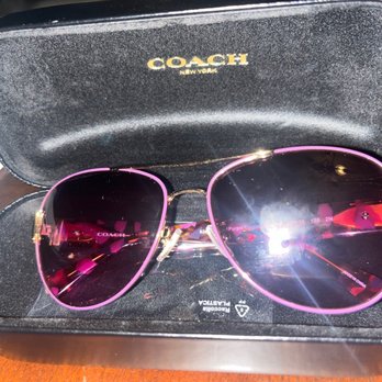 LensCrafters at Macy's - Glasses don't even fold right.. - Optometrists Near Me - Houston, Texas