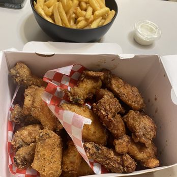 Boom Chicken - 20 Piece Combo- Lemon Pepper and Soy Garlic with fries and 2 drinks - Chicken Wings Near Me - Lancaster, California
