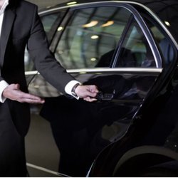 Better Led Limo - Professionally dressed chauffeur at your service