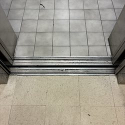 Dillard's - Otis Series M2 elevator, Dillard's Men The Oaks Mall