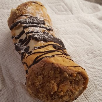 Mike's Pastry - 5/4/2019 - The nutella cannoli of perfection. - Bakeries Near Me - Cambridge, Massachusetts Mike's Pastry - 5/4/2019 - The nutella cannoli of perfection. - Bakeries Near Me - Cambridge, Massachusetts