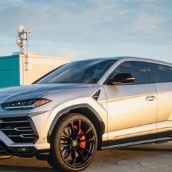 Triumphant Luxury - Lamborghini Urus