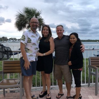 Blue Pointe Bar and Grill - Bars Near Me - Tequesta, Florida