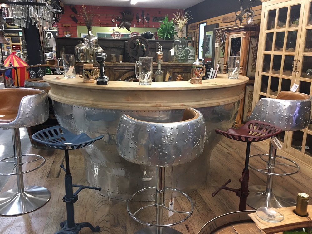 EMPRESS FURNITURE AND DECOR Updated September 2024 Highway 4 N