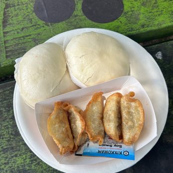 Dim 'N' Den Sum - Food Trucks Near Me - Koloa, Hawaii