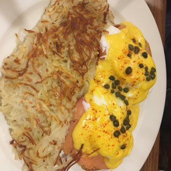 Brunch Cafe-Niles - Salmon lox Benedict - Breakfast & Brunch Near Me - Niles, Illinois