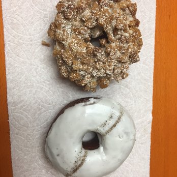 Donut Dynamite - My little duo of heaven this morning! Cinnamon toasty & Maui Vanilla Bean - Donuts Near Me - Wailuku, Hawaii