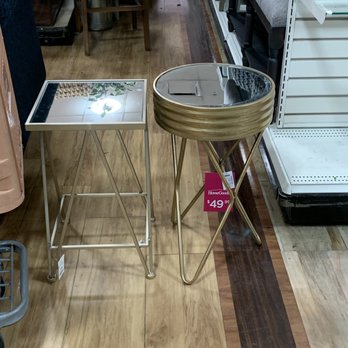 Homegoods - Beautiful accent tables and very reasonably priced - Department Stores Near Me - Wayne, New Jersey